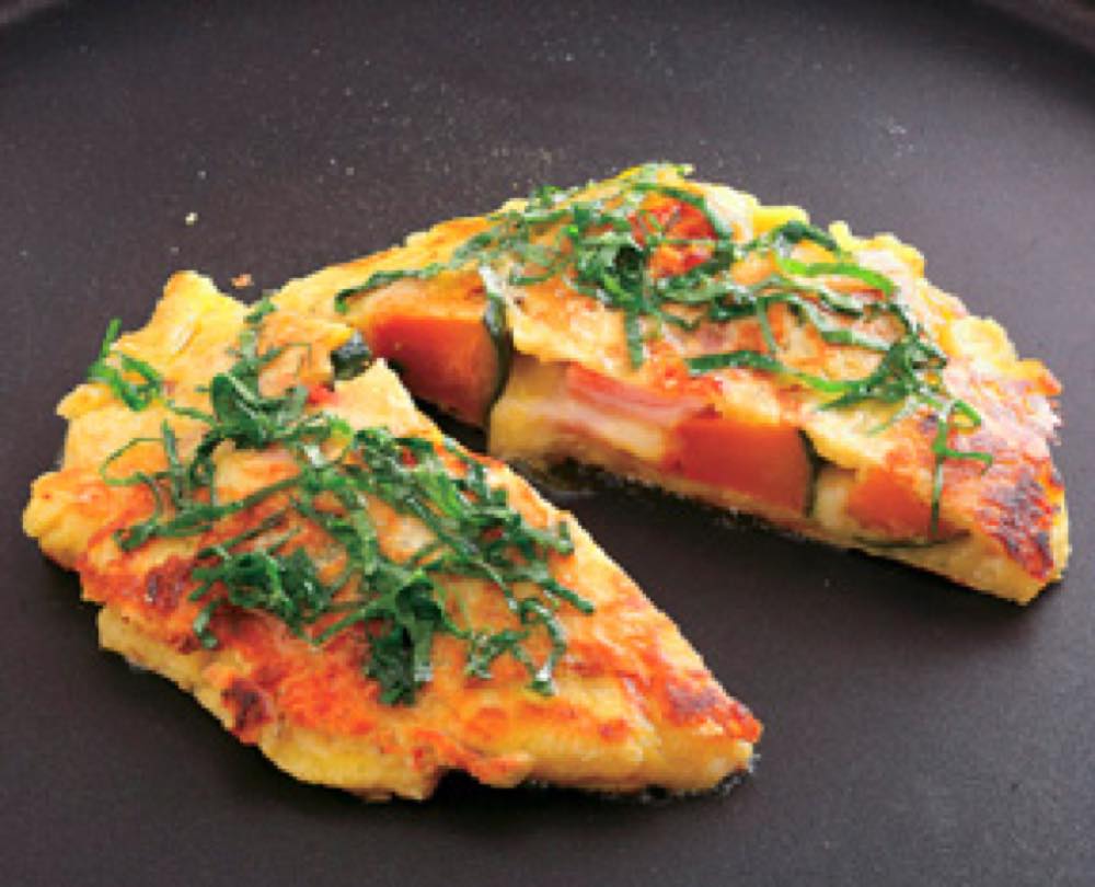 かぼちゃとチーズ、ハムのお好み焼き