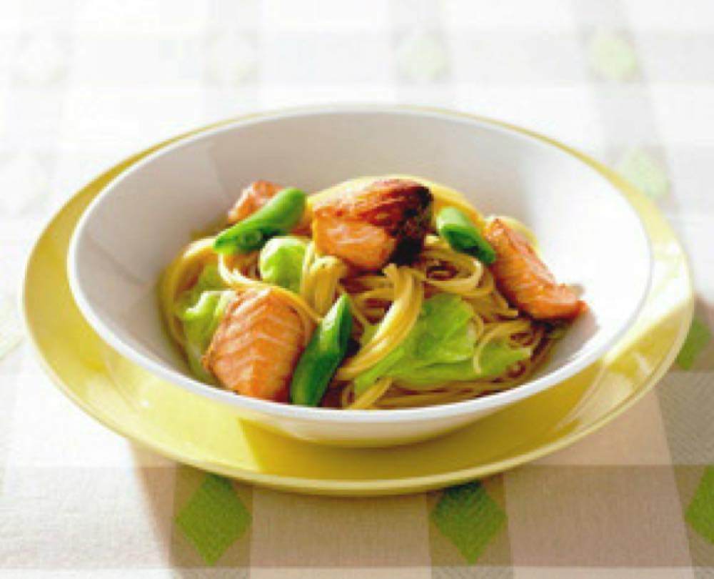 炙り鮭と春野菜の和風スパゲティ