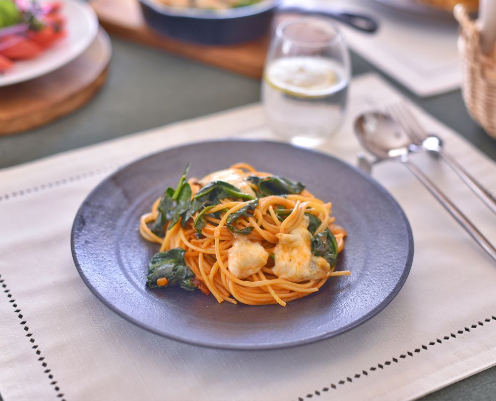 ほうれん草とモッツァレラチーズのナポリタンスパゲティ ほうれん草とモッツァレラチーズのナポリタンスパゲティ