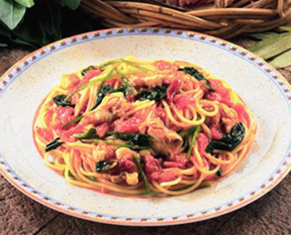ほうれん草と鶏肉のトマトソーススパゲティ