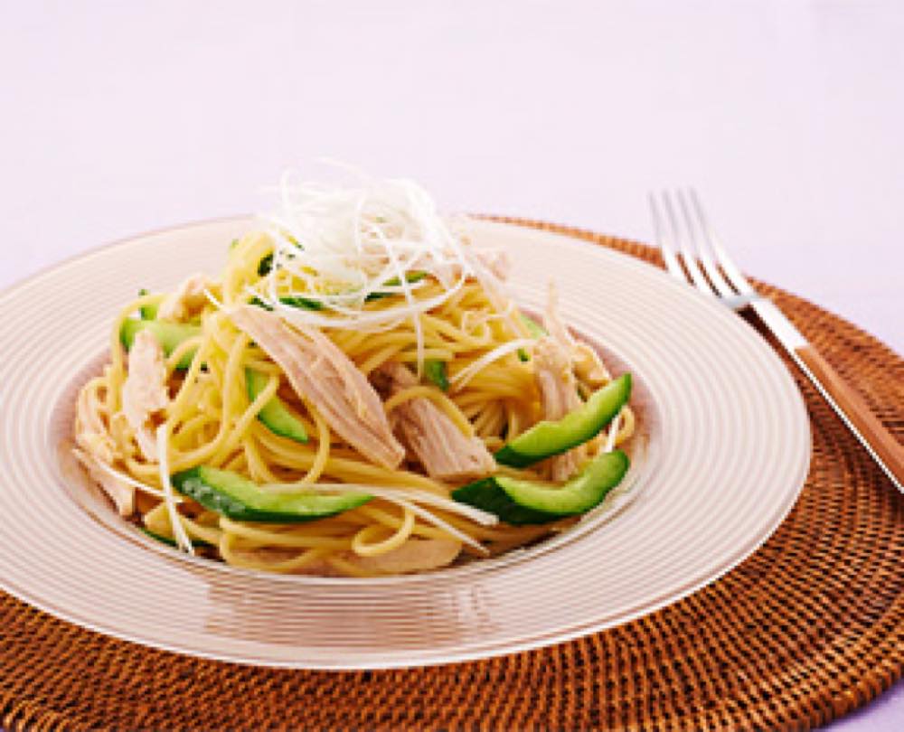 鶏肉ときゅうりの冷製スパゲティ
