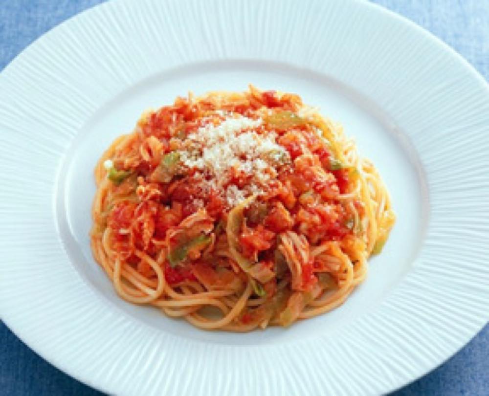 春キャベツのチキントマトソースパスタ