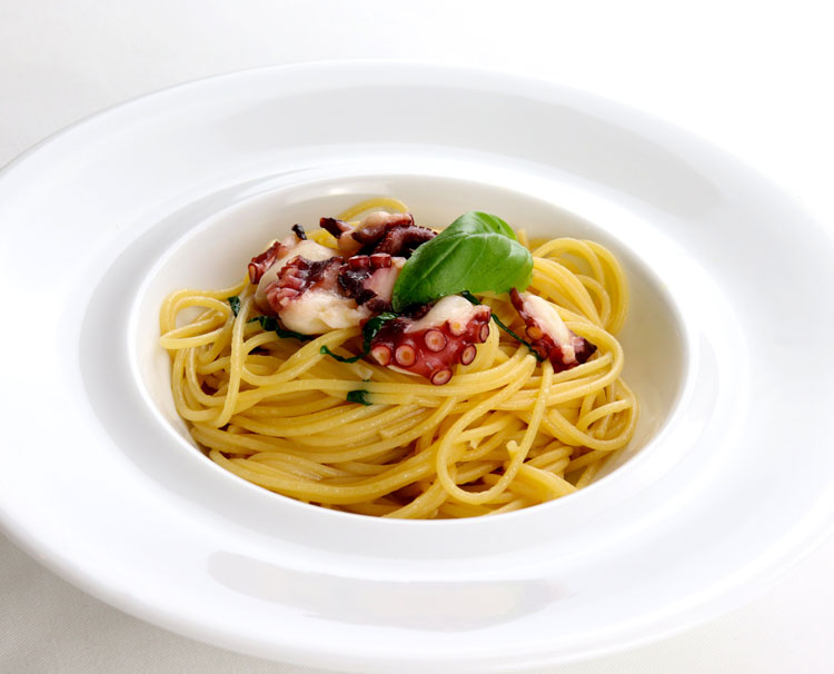 たことバジルのスパゲティ