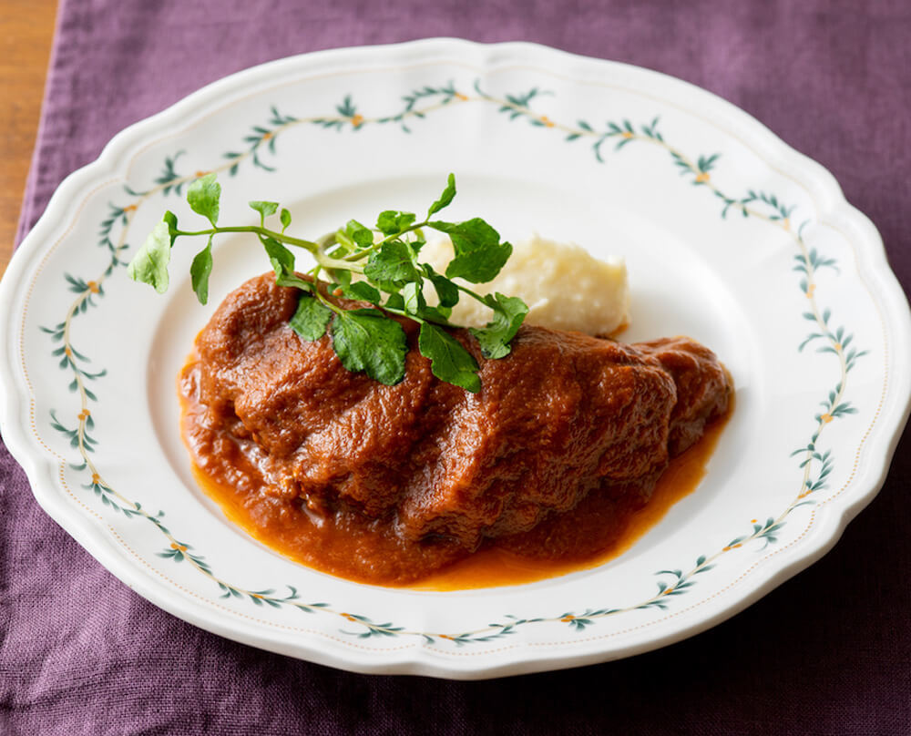 鶏むね肉の赤ワイン煮