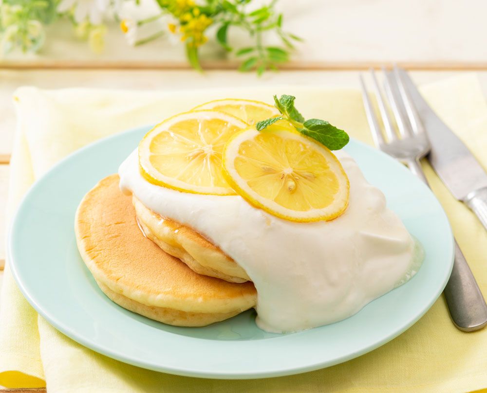 はちみつレモンとヨーグルトのパンケーキ レシピ 日清製粉ウェルナ はちみつレモンとヨーグルトのパンケーキ レシピ 日清製粉ウェルナ