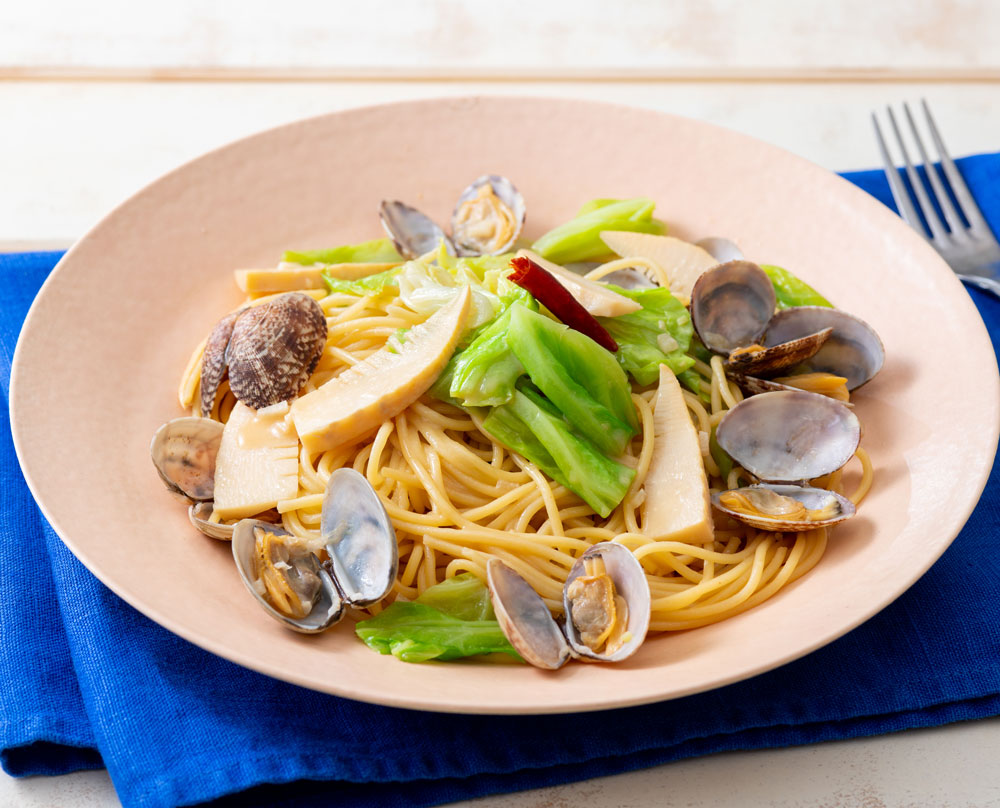 あさりと春野菜のバターしょうゆパスタ