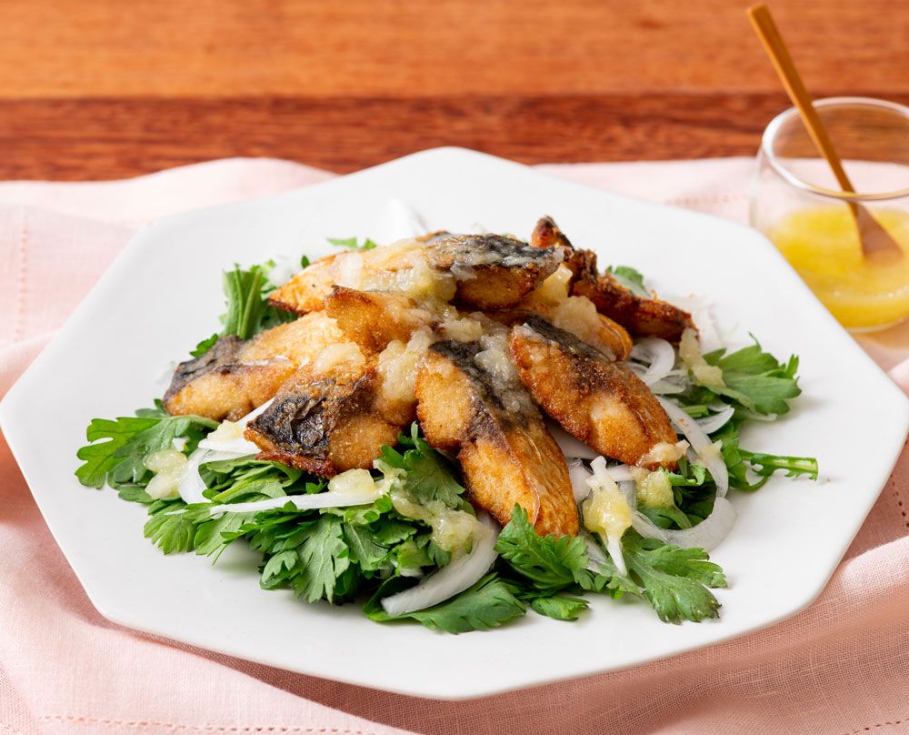 さばのから揚げと春菊のおかずサラダ さばのから揚げと春菊のおかずサラダ