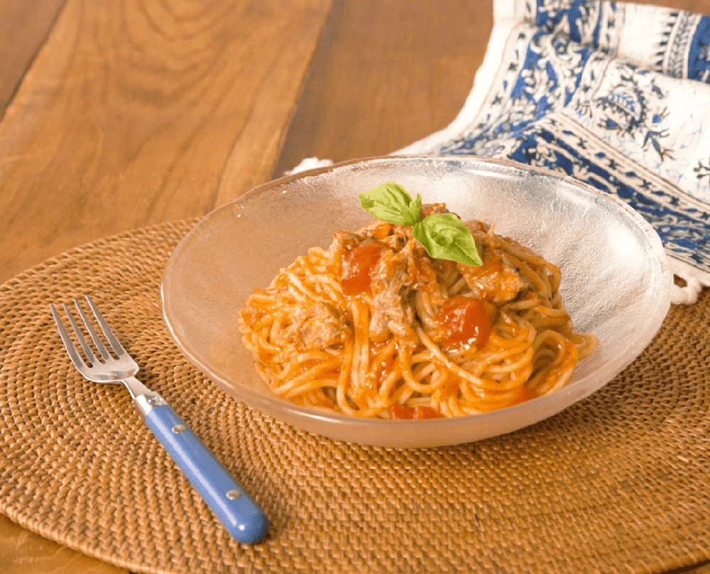 さばとトマトの相性抜群　トマトバジルの冷製パスタ