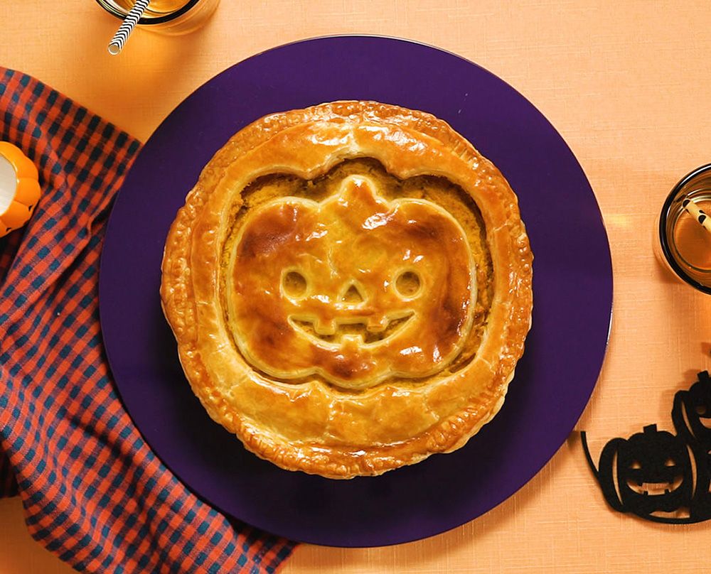 クリーミーな味わい！ハロウィンかぼちゃのミートパイ