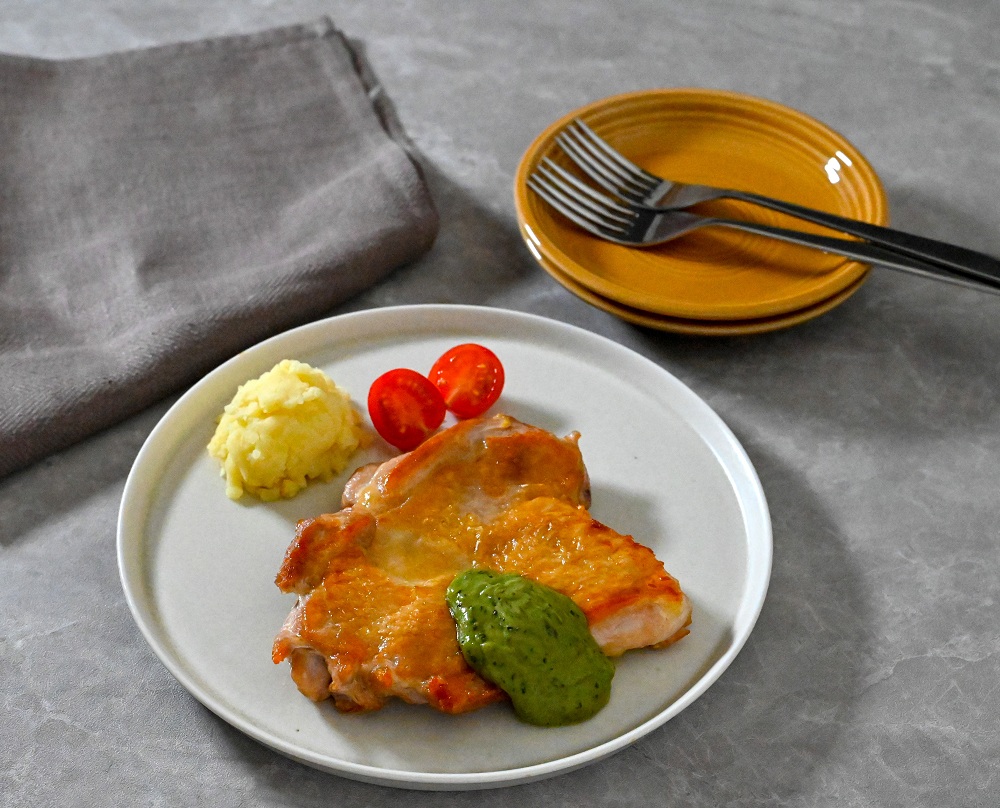 バジル香る ジェノベーゼチキンステーキ