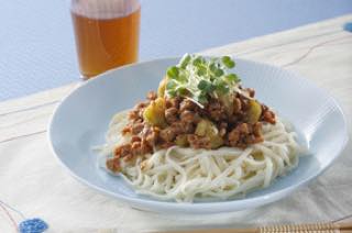 蒸しなすの冷し坦々うどん