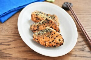 簡単3ステップ！カレーしょうゆ鮭フライ