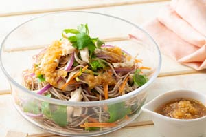 1/3日分の野菜を食べる！そばサラダ
