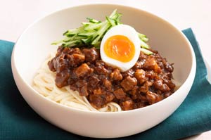 チャジャンミョン（韓国風ジャージャー麺）