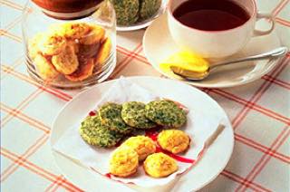 ほうれん草とにんじんのクッキー