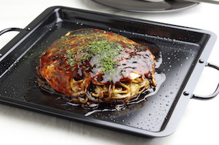 カキ入り広島風お好み焼き