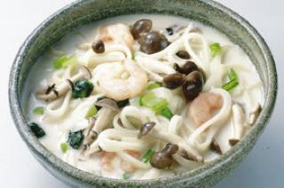 きのこのみそクリームうどん