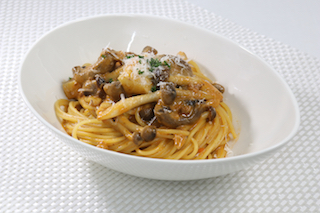 きのこのクリーミーミートソーススパゲティ