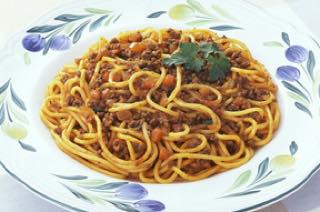 カレー風味のミートソーススパゲティ