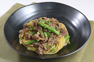 牛肉とアスパラの和風スパゲティ