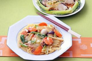 八宝菜のあんかけパスタ