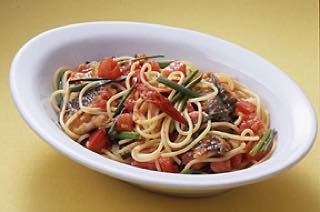 たっぷりねぎとさんまのトマトソーススパゲティ