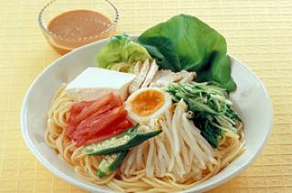 サラダうどん風バランスパスタ