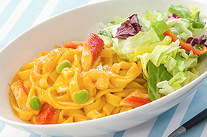 えびとカニカマのトマトクリームパスタ〜爽やかサラダ仕立て〜