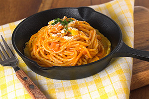 冷凍パスタアレンジ！鉄板ナポリタン