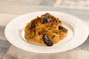 ピリ辛！なすとひき肉の麻辣風パスタ