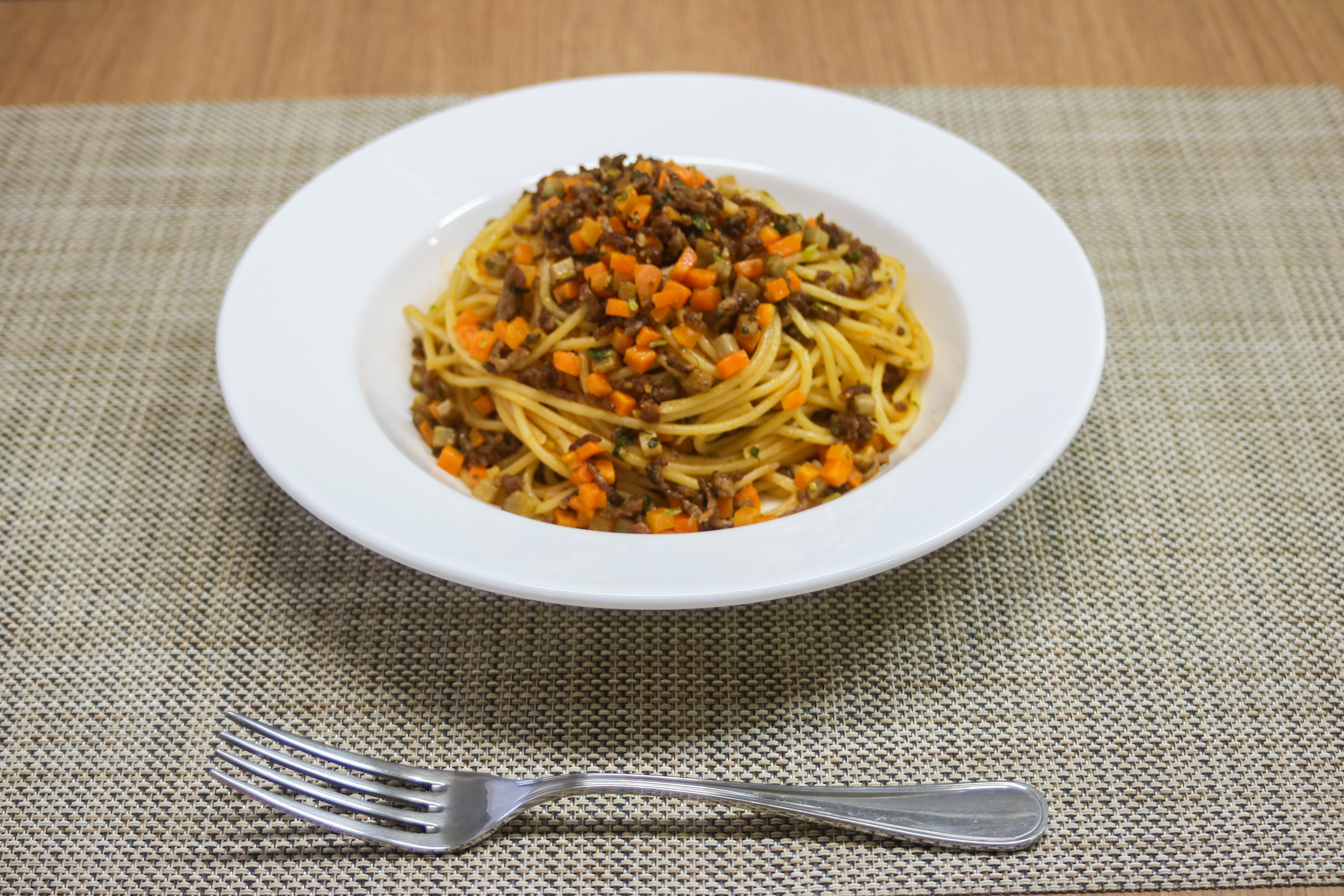 ごぼうとにんじんの皮ごとミートスパゲティ