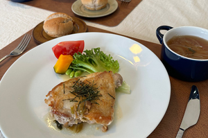 ニンニク醤油香る 皮パリチキンソテー