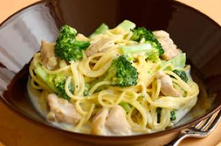 ブロッコリーのクリームパスタ