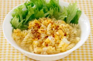 クルル入りレタスの卵スープ