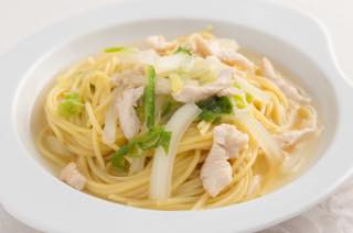 白菜と鶏ささ身の和風スープスパゲティ
